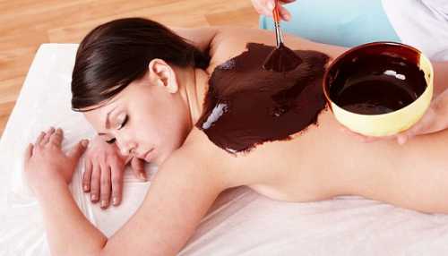 Ее можно только отодвигать специальной палочкой