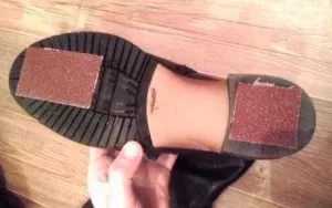 Моль подъела мех внутри зимних сапог, что делать