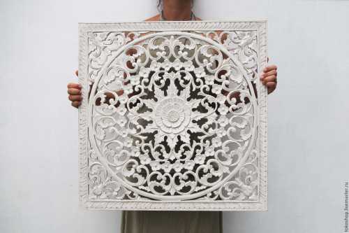 Панно из кружев