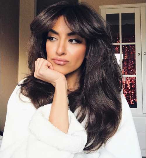 Рваные кончики на челке выглядят тоже стильно, но учитывайте, что придется чаще ходить к мастеру