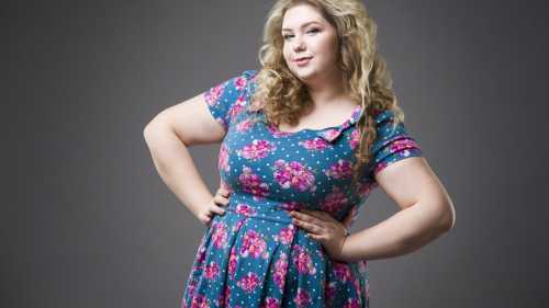 Красивая фотография полной женщины