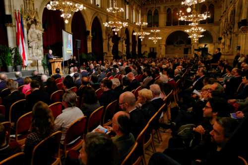 Несмотря на то, что многие участники демонстраций заявляли о том, что выступают прежде всего против