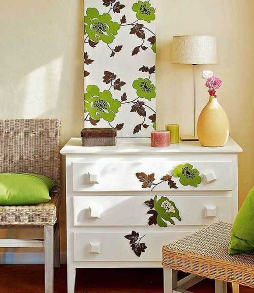 И воплотить в жизнь подобные идеи можно своими руками с помощью обоев с отличающимся рисунком или с контрастной цветовой гаммой