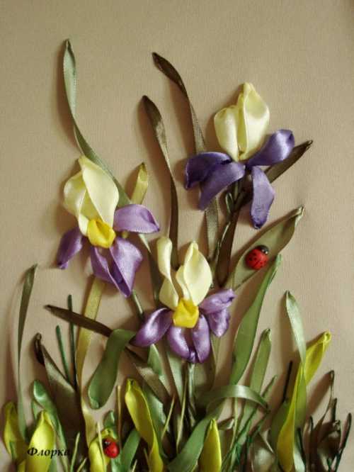 Вышивка лентами Миниатюра Голубые ирисы