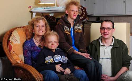 Чаще всего родители ставят в положение виноватого детей уже за сам факт рождения и ту родительскую любовь и заботу, которую они отдали