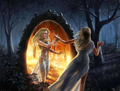 Затем преднамеренно зеркало разбивается