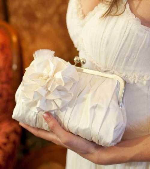 Свадебная сумочка для невесты Какие они бывают и как ее выбрать