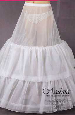 Аксессуары для свадьбы: подъюбник и фата