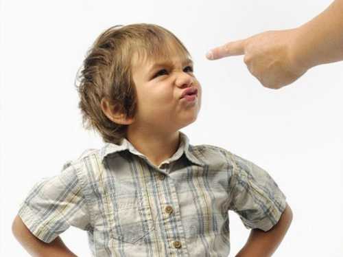 Почему ребенок грубит