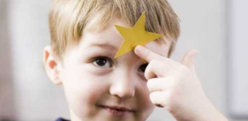 Просто обнимите его покрепче, приласкайте и обратите его внимание на чтото другое, начните разговаривать на другую тему