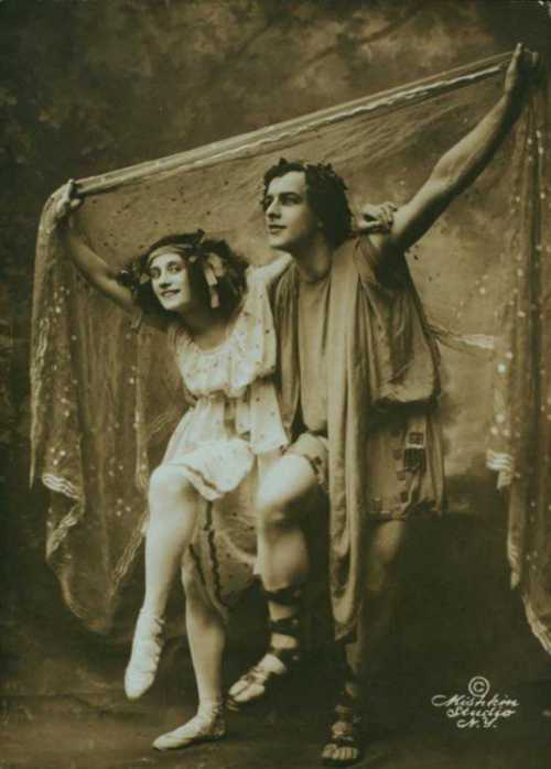 То есть подписываешь документ, что ты не революционер, не бунтовщик, и тебя больше никто не тронет