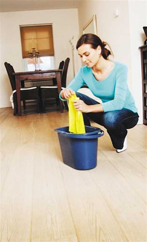 Уборка в доме Мытье полов