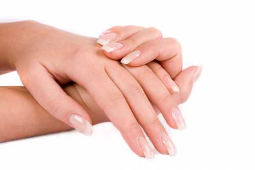 А так же крема богатого витаминами, особенно полезные крема с пчелиным маточным молочком, оливковым маслом и маслом ши