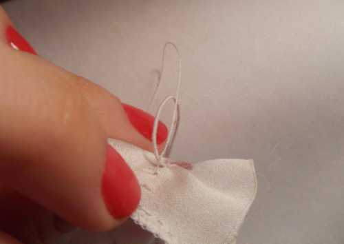 Как вшить резиновую нить