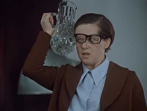 Во всем виноваты женщины или  Служебный роман